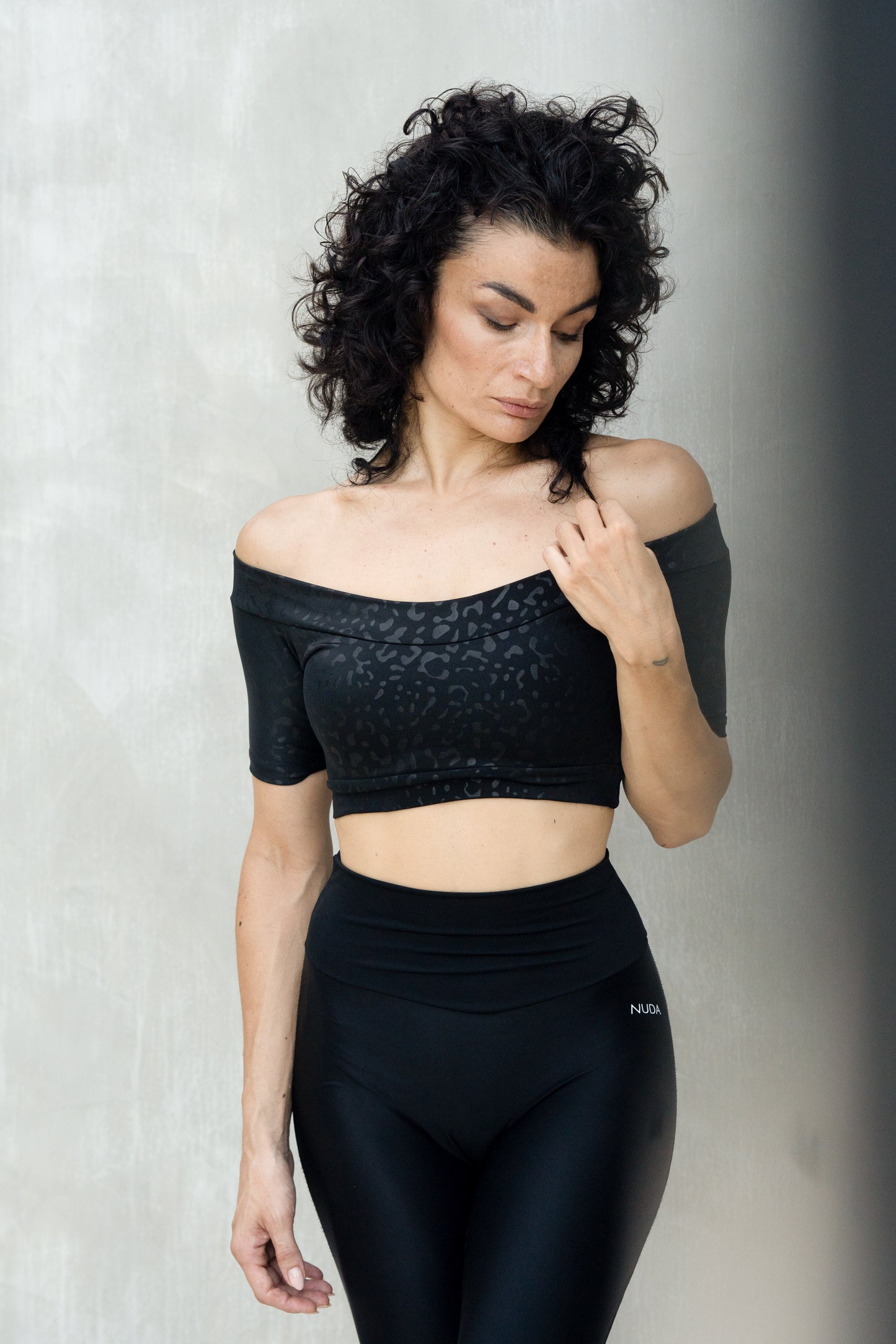 Sandy Cropped Top - Black Jaguar